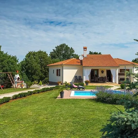 Holiday home Karla Rovinj